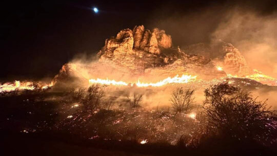 Incendie grave autour du parc Isalo – Feux de brousse