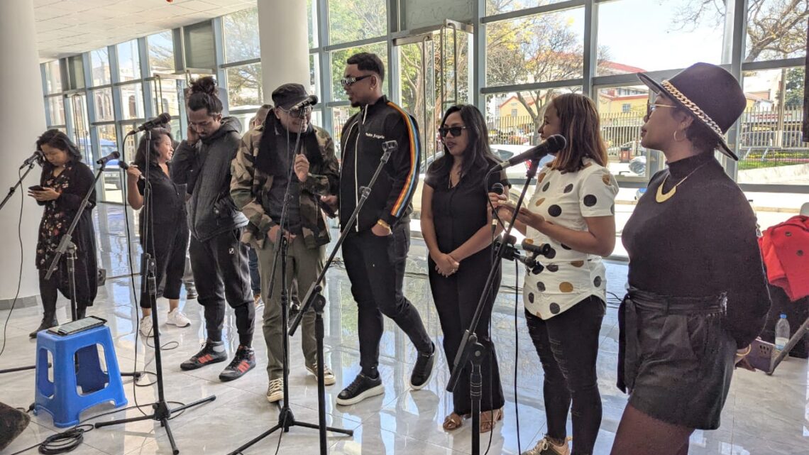 CONCERT POUR LES TRISOMIQUES – Quatorze artistes, quatorze thèmes sur scène