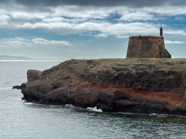 250 ans de mémoire : la commémoration des naufragés de L’Utile sur l’île Tromelin