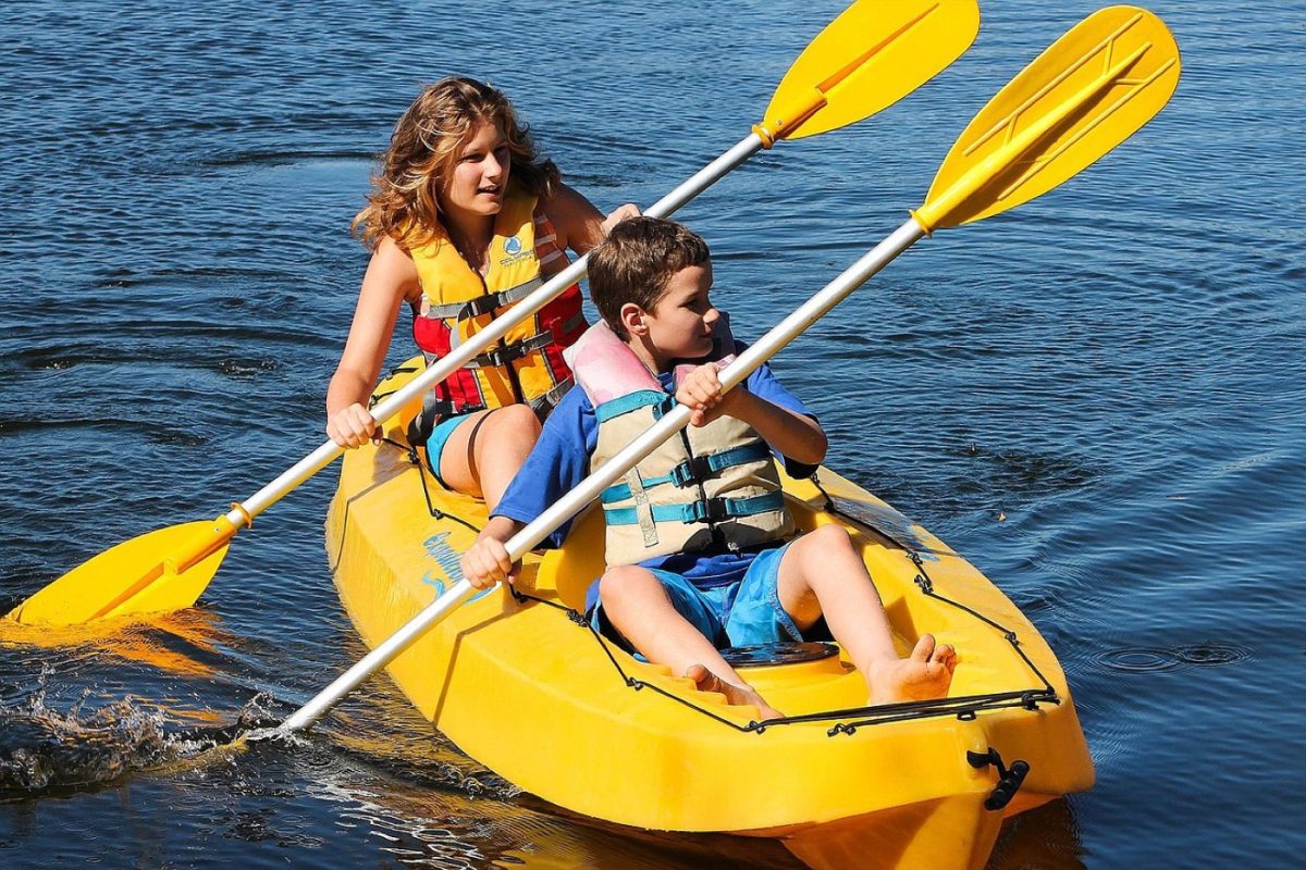 Sécurité et bonnes pratiques pour kayak et snorkel autour des
